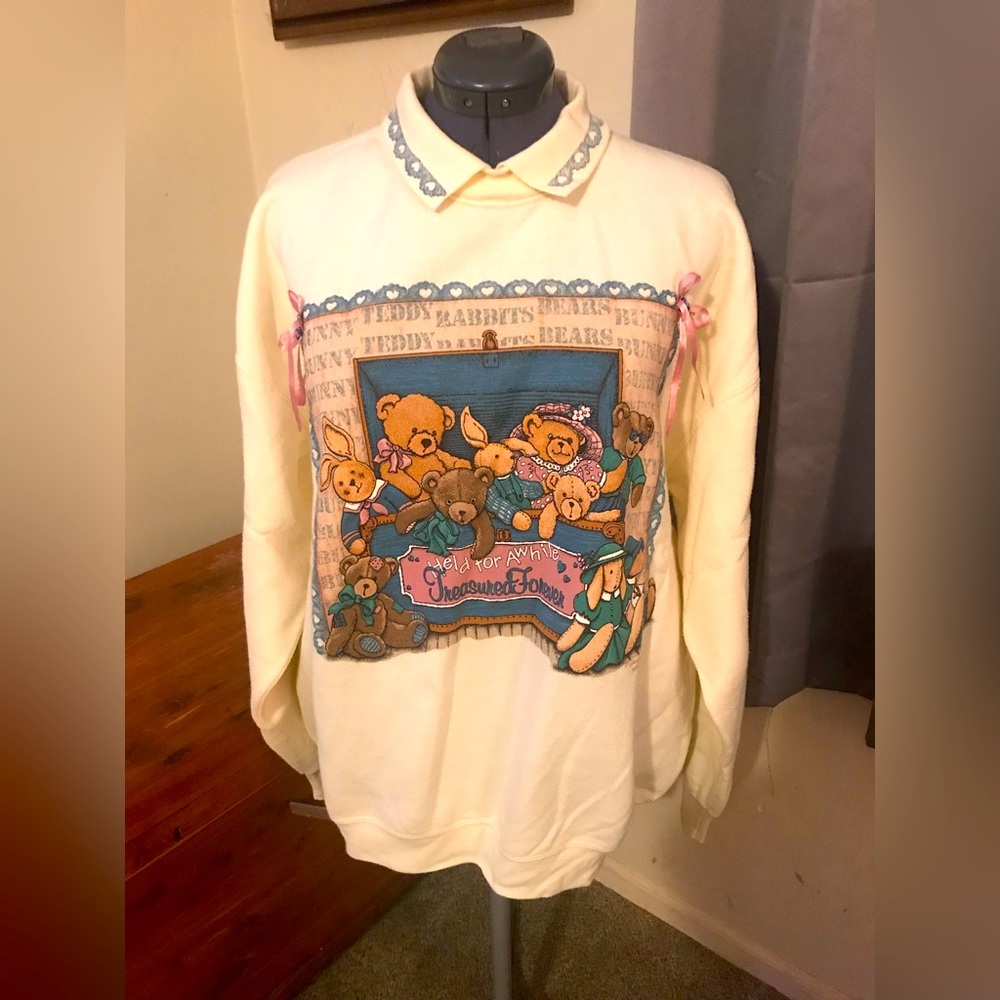 Vintage USA Design Print Teddy Bear Cottagecore Grandma Crewneck